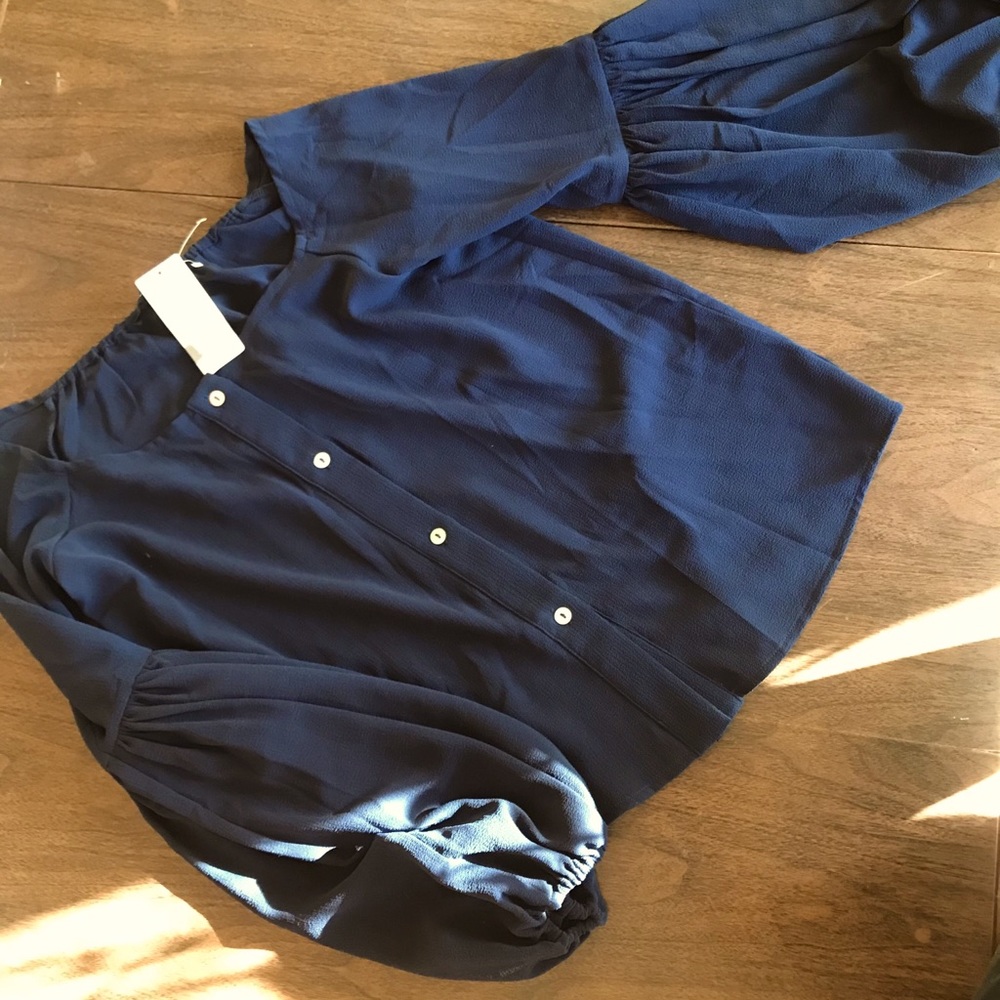 Navy blue balloon sleeve blouse-NWT
